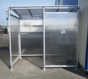 Abris simple fumeurs